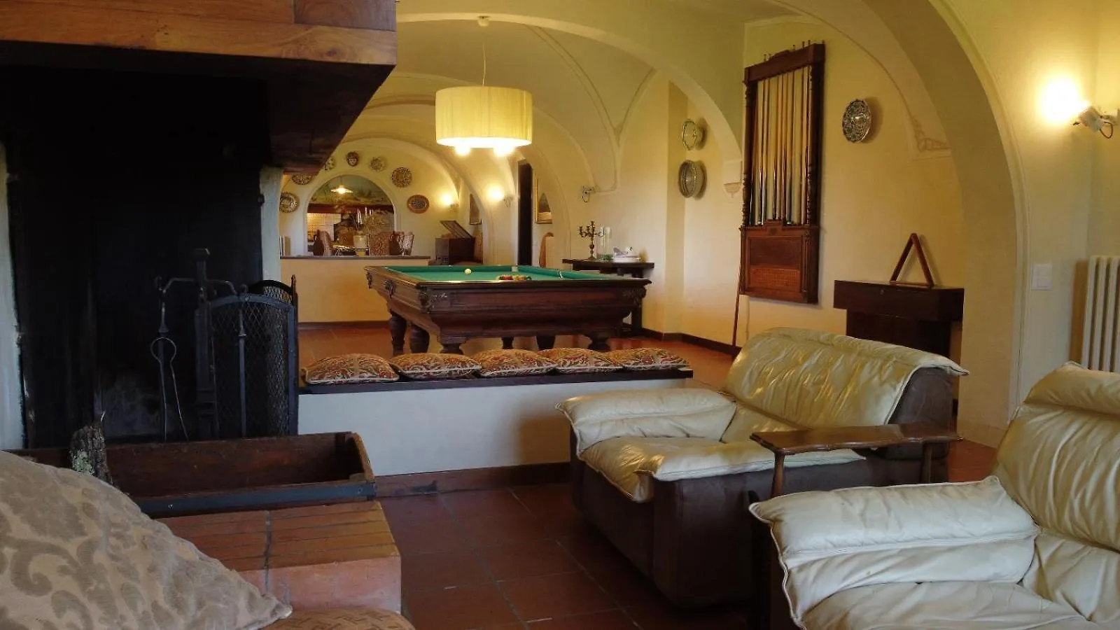 Tenuta Tegolaia Ponteginori 0*,  Italy